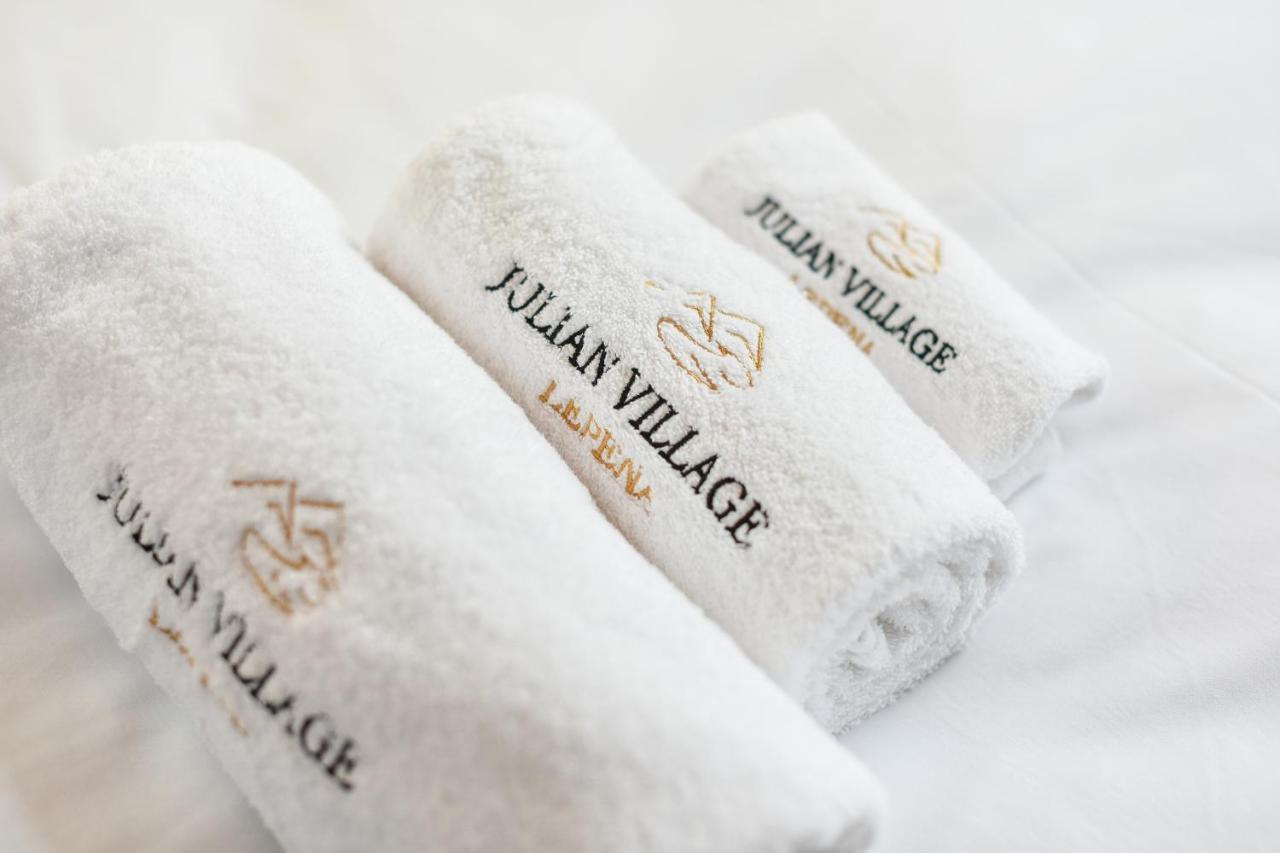 Julian Village Lepena Soca Luaran gambar